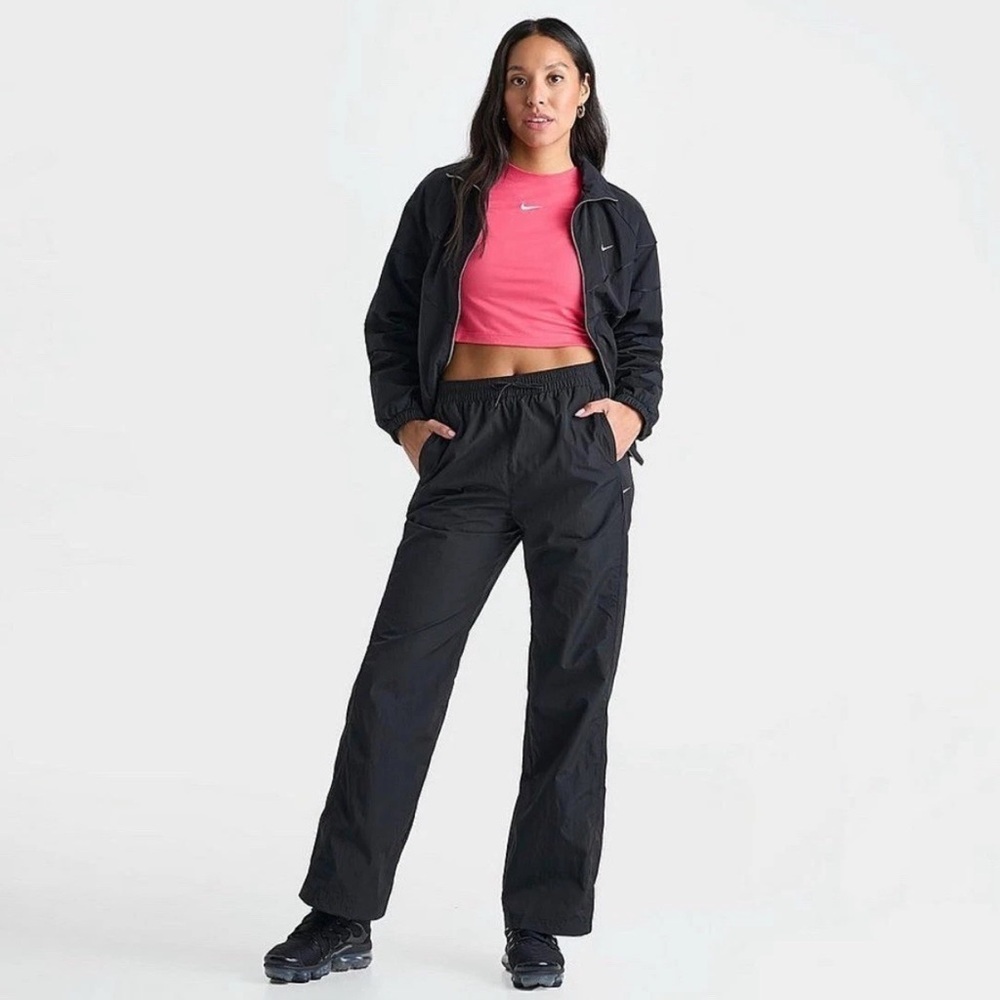 NWT! Women’s Nike black old school 100% nylon windbreaker pants Small $90 - Picture 7 of 8